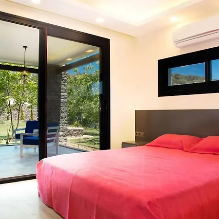 Villa Bd-409 Ortakent 4 Ozel Havuzlu Bodrum